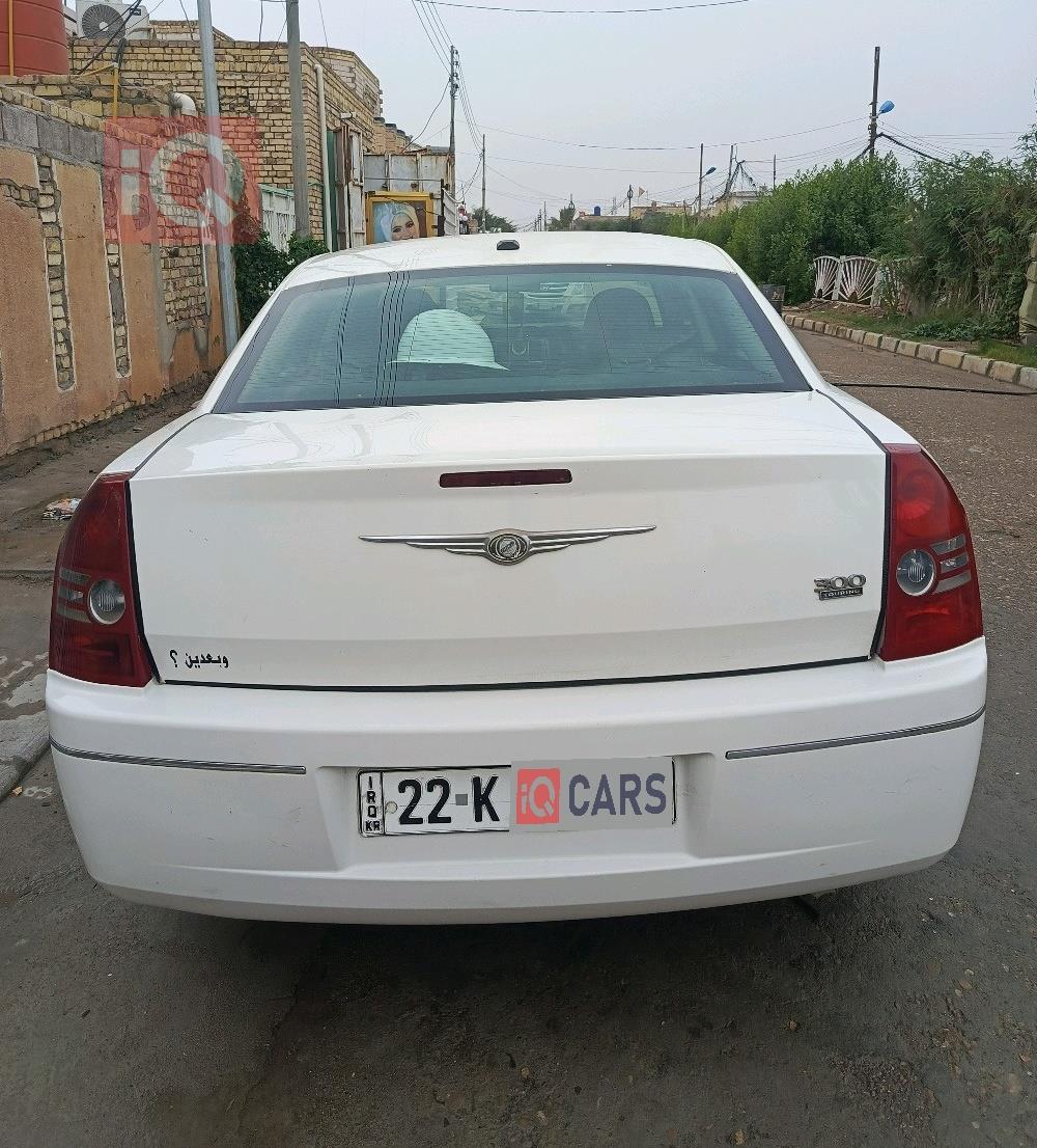 کرایسلەر 300